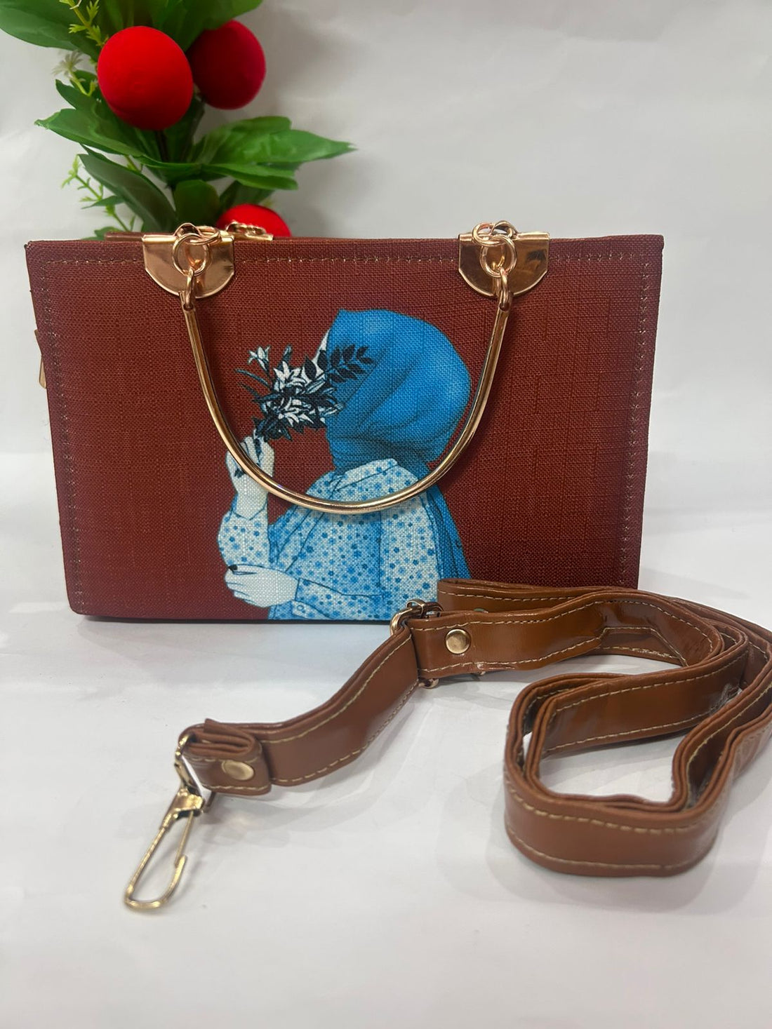 Hand bag